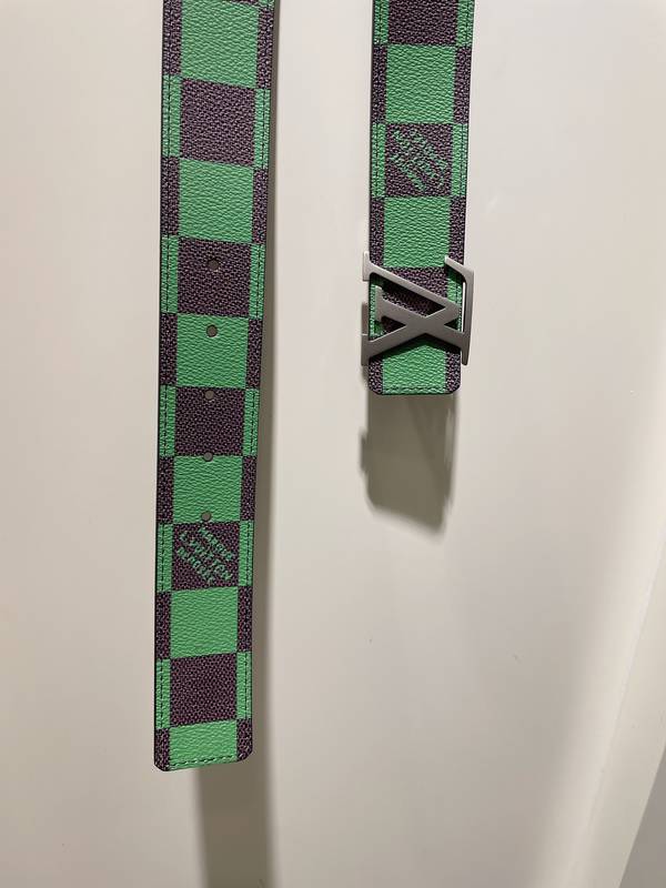 Louis Vuitton 40MM Belt LVB00338